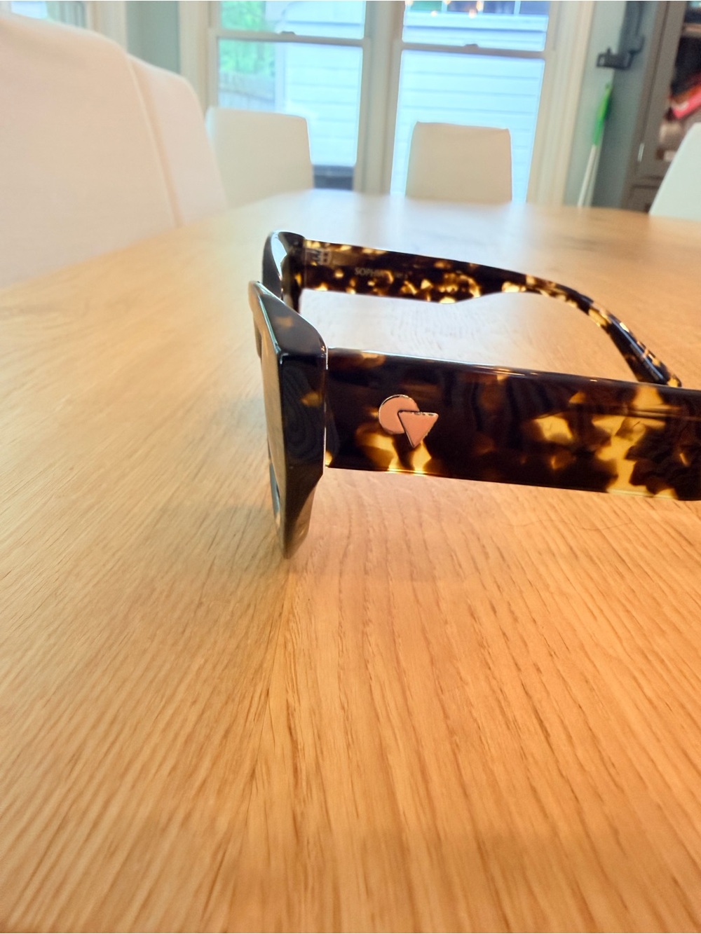 Clare V Sophia sunglasses - Zebra Tortoise NWT $180 - Picture 9 of 13